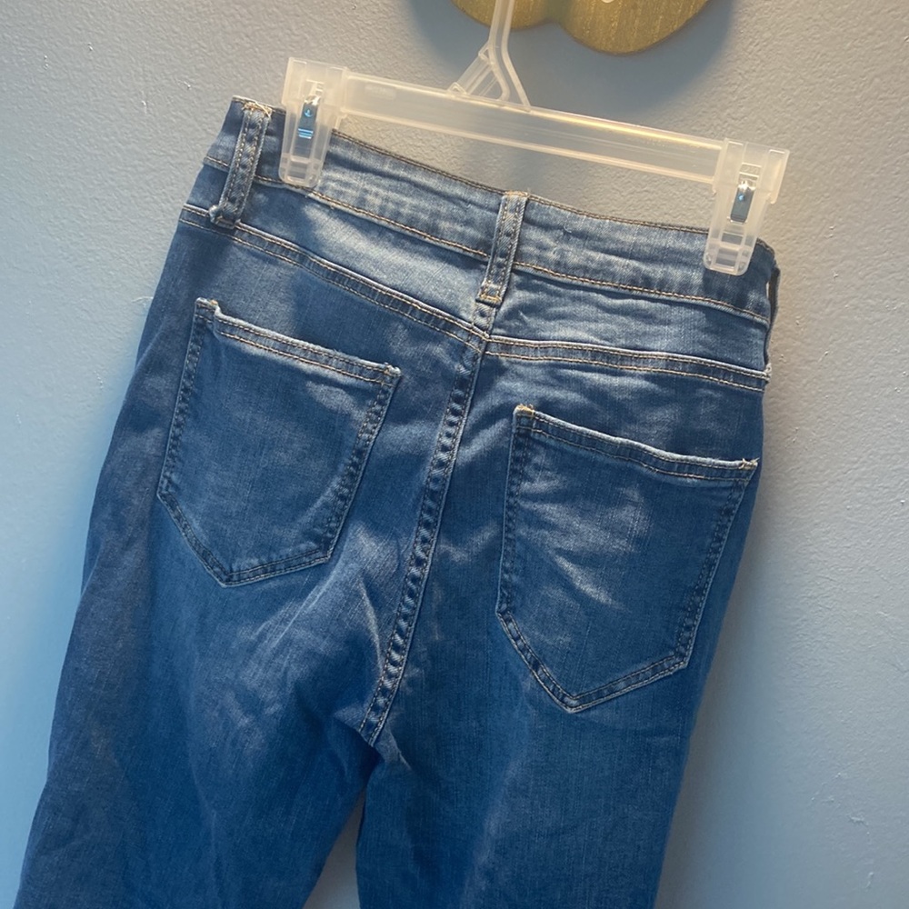 Jean - Picture 4 of 5